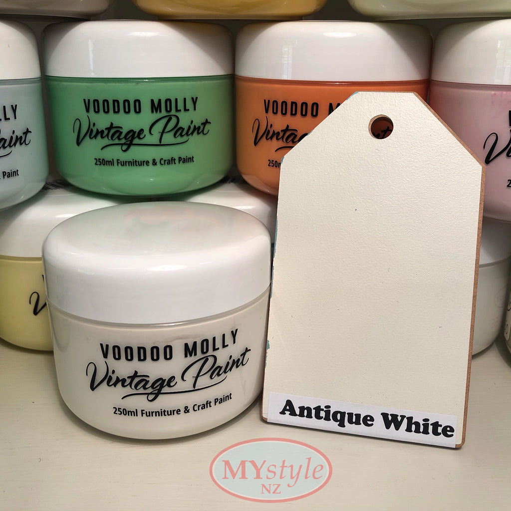 Voodoo Molly Antique White, 250ml